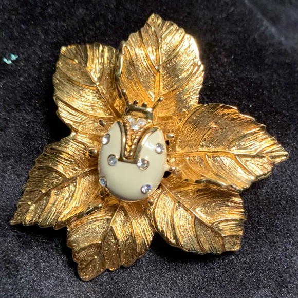 St. John Gold Brooch With Enamel Ladybug Vintage - Picture 2 of 7